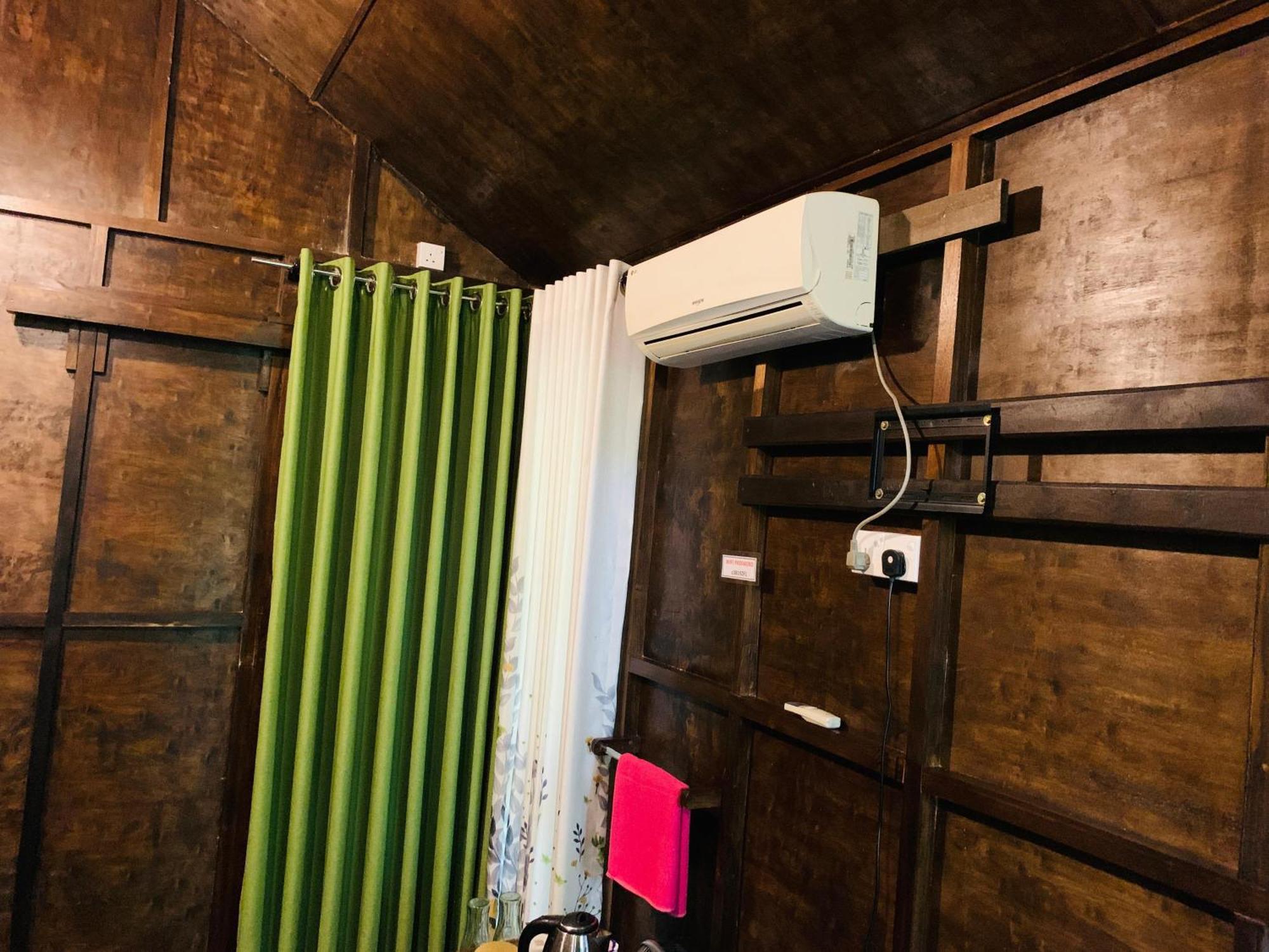 Nature World Jungle Paradise ウダワラウェ 部屋 写真
